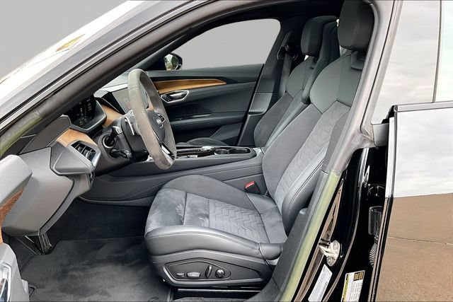 Used 2023 Audi e-tron GT Prestige w/ Prestige Package AWD/4WD image 26