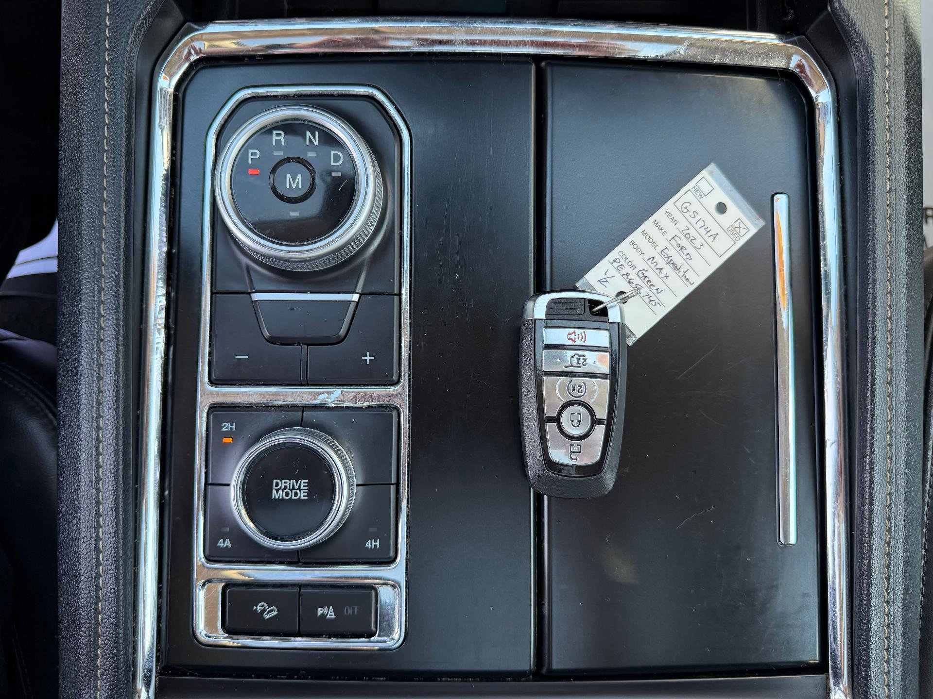Used 2023 Ford Expedition Max XLT image 31