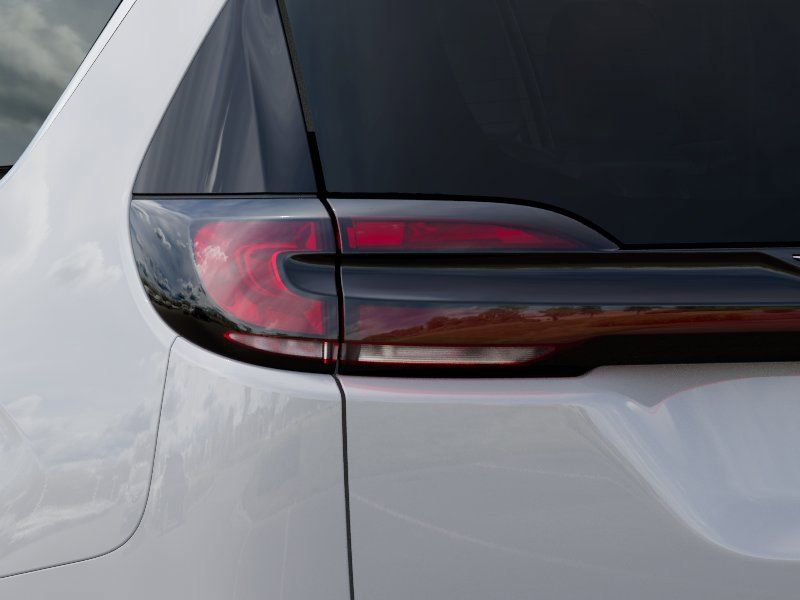 New 2027 Chrysler Pacifica Limited FWD image 10
