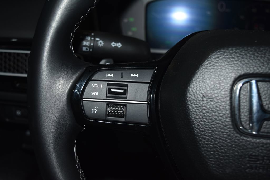 Used 2025 Honda Civic Sport image 9