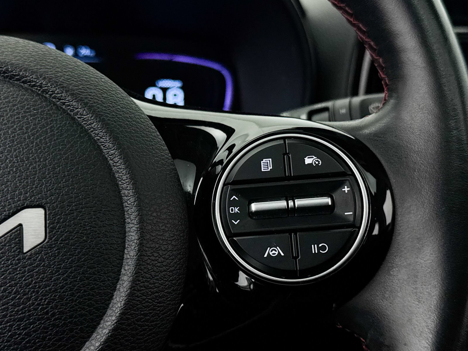 Certified 2023 Kia Soul GT-Line FWD image 35