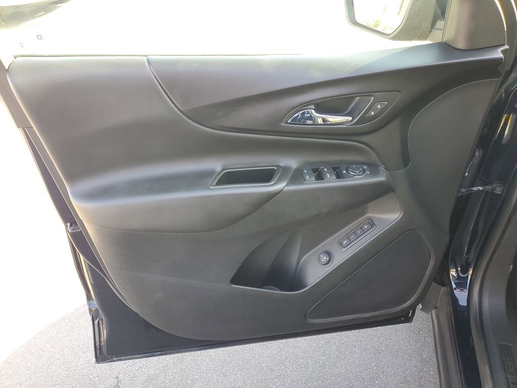 Used 2021 Chevrolet Equinox LT image 12