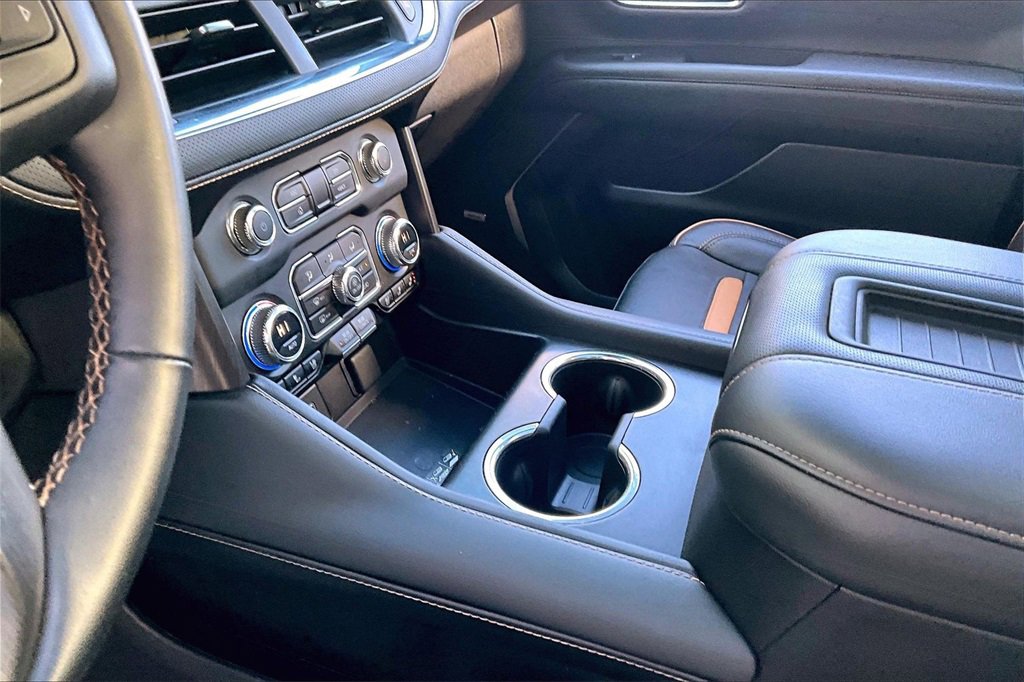 Used 2023 GMC Yukon XL AT4 w/ AT4 Premium Plus Package image 17