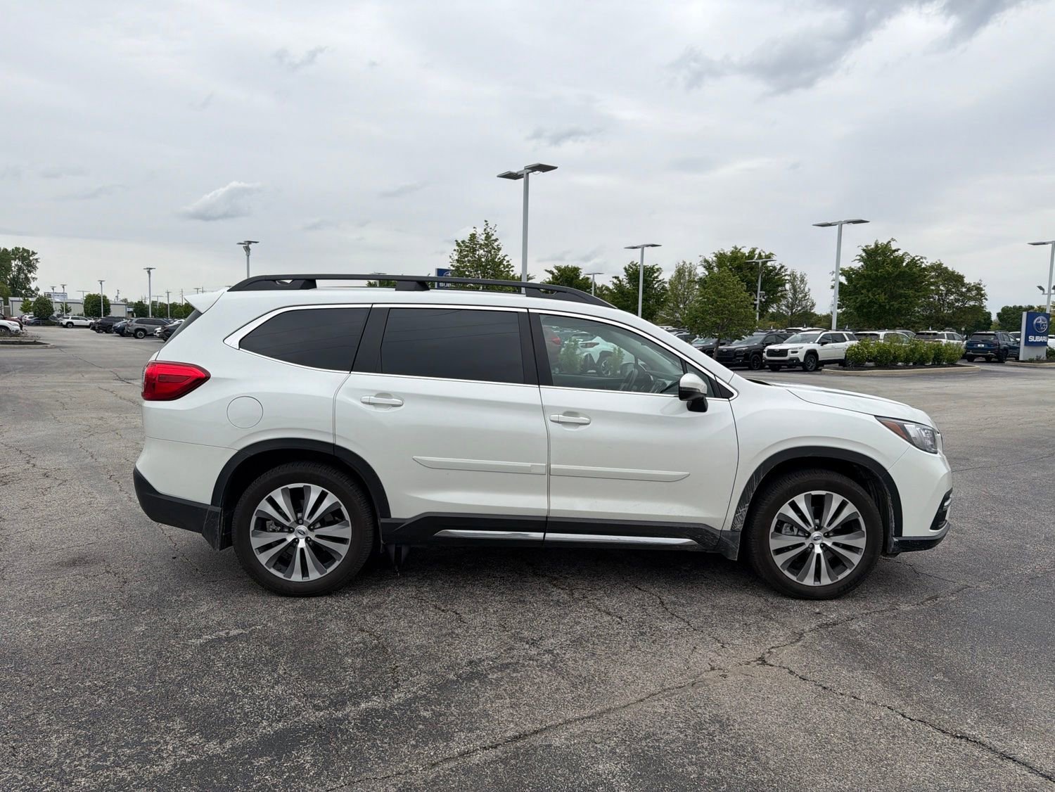 Certified 2021 Subaru Ascent Limited w/ Technology Package AWD/4WD image 11