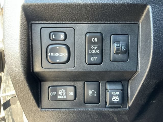 Used 2020 Toyota Tundra SR5 AWD/4WD image 29