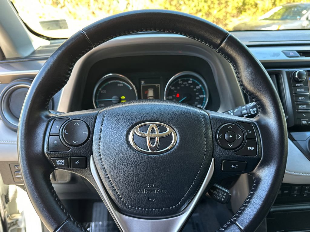 Used 2016 Toyota RAV4 Limited w/ Advanced Technology Package image 26