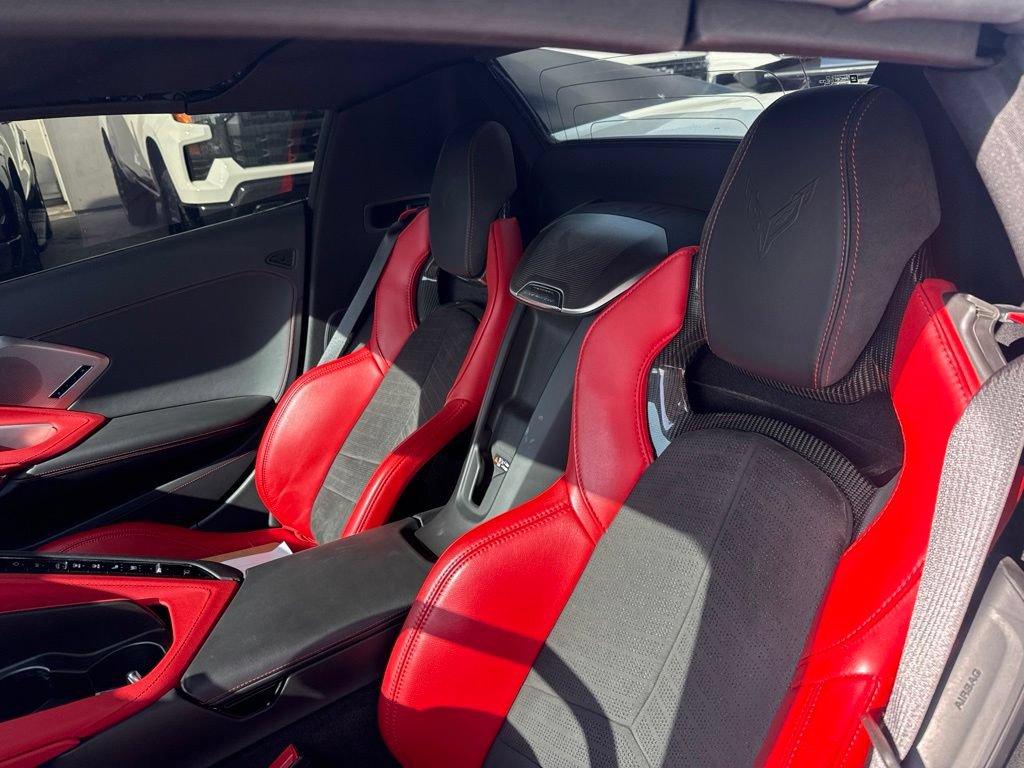 Used 2022 Chevrolet Corvette Stingray Preferred Conv w/ Z51 Performance Package RWD image 9