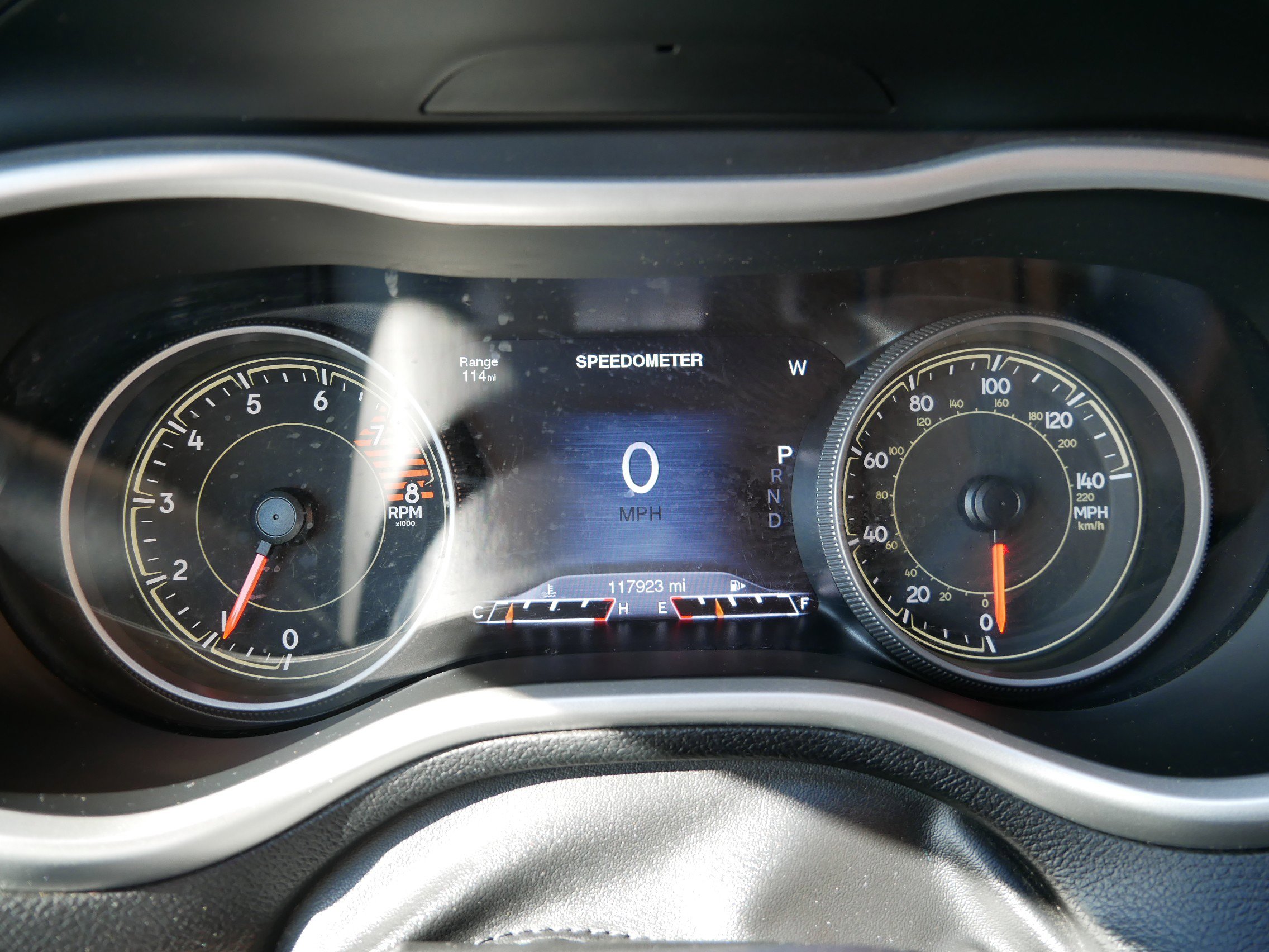 Used 2018 Jeep Cherokee Trailhawk w/ Cold Weather Group image 15