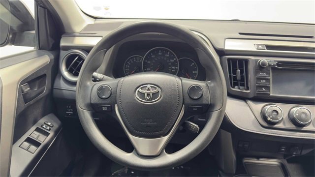 Used 2016 Toyota RAV4 LE image 17