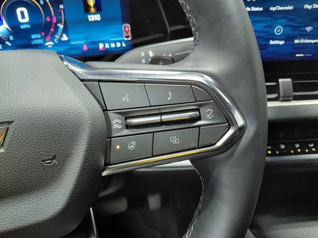 Used 2026 Chevrolet Equinox LT AWD/4WD image 30