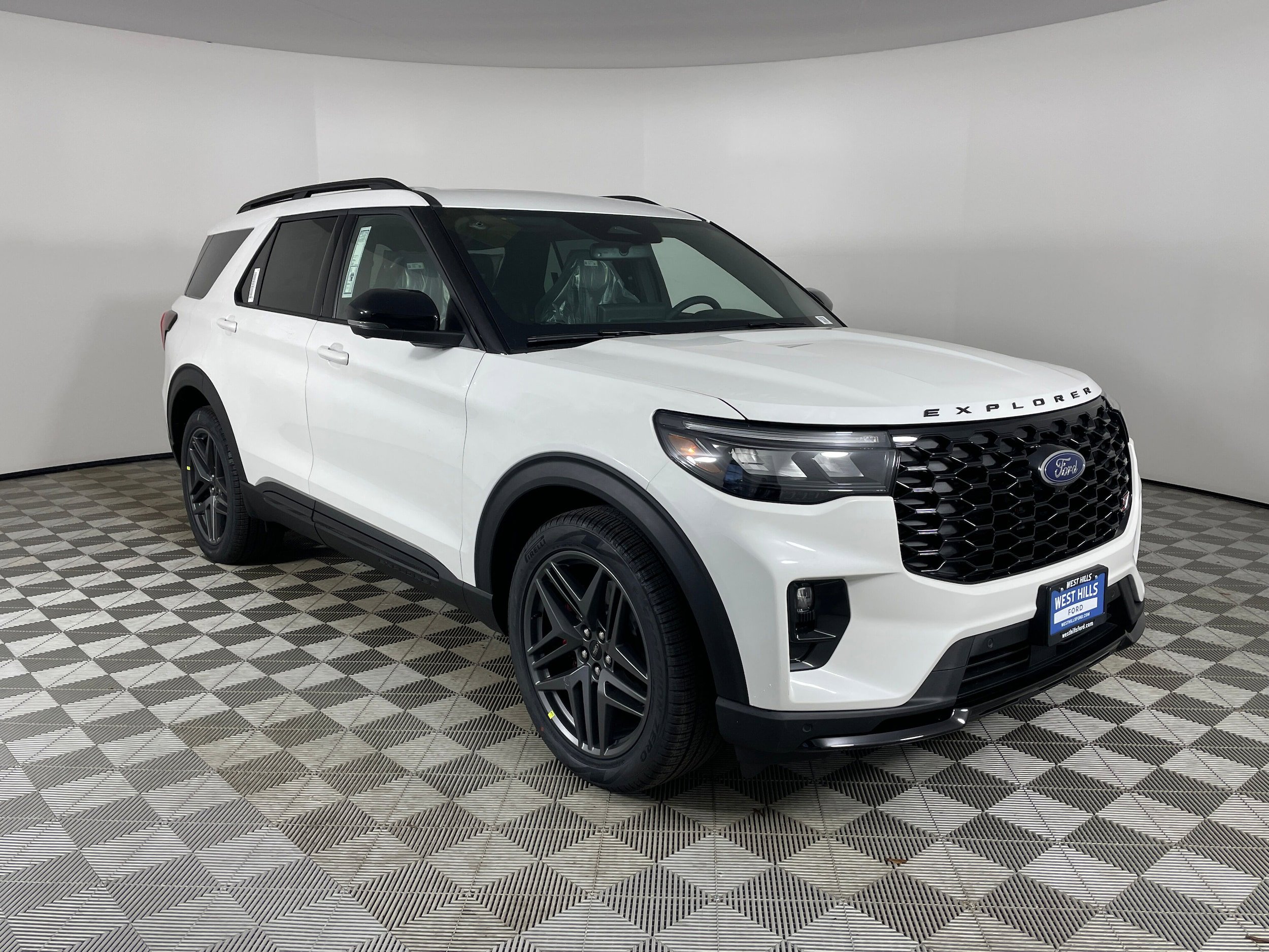 New 2026 Ford Explorer ST w/ Sun And Sound Package image 7