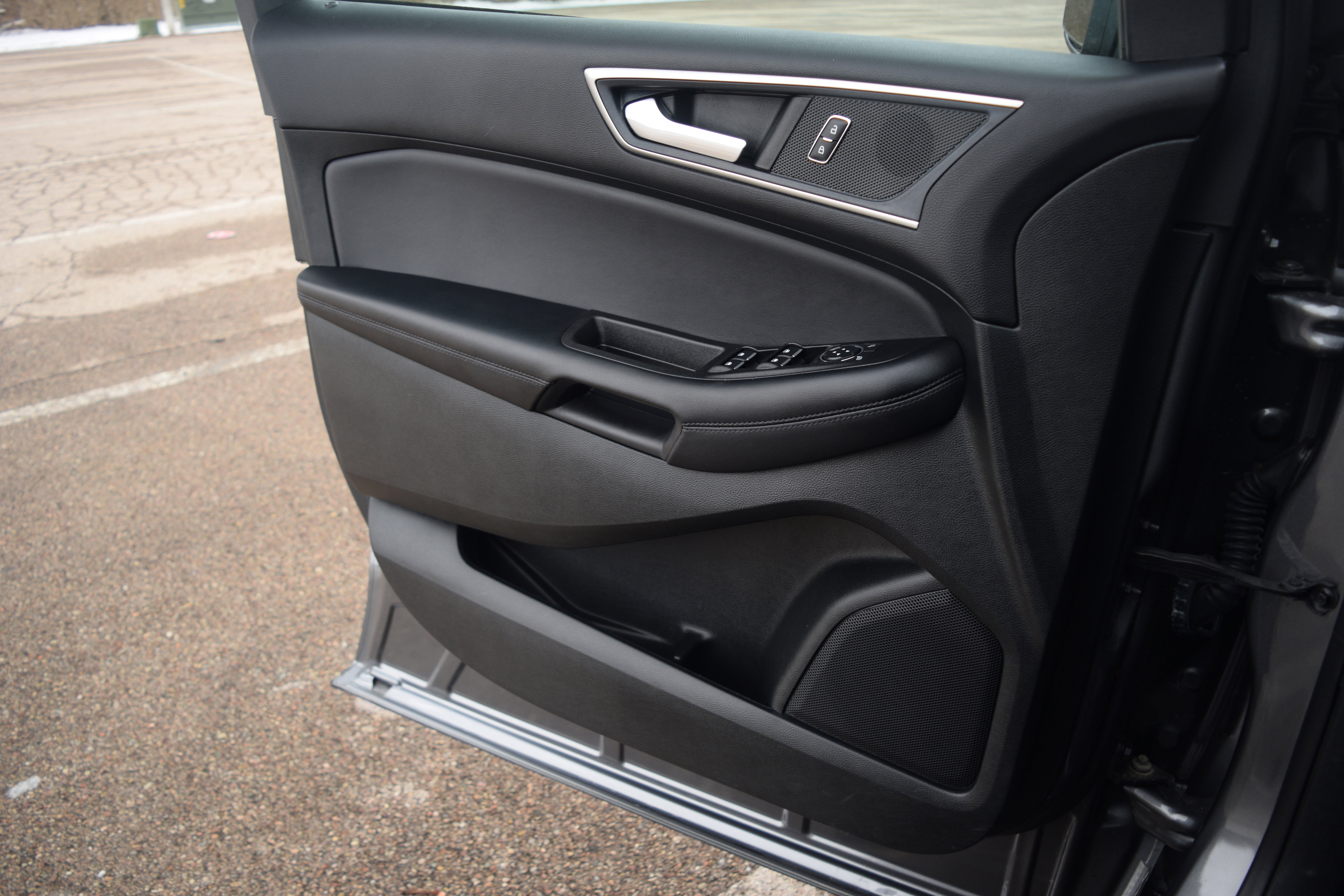 Used 2023 Ford Edge SEL w/ Convenience Package image 17