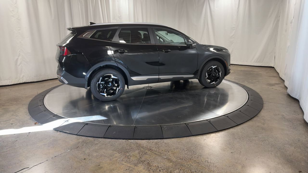 New 2026 Kia Sportage EX image 2