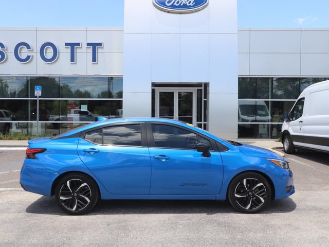 Used 2024 Nissan Versa SR FWD image 15