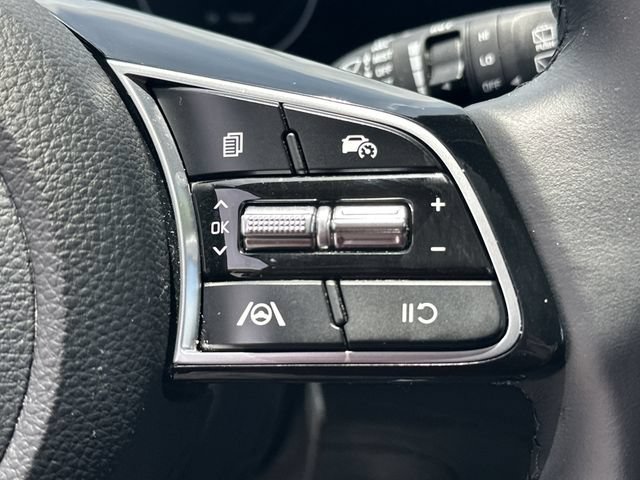 Used 2024 Kia Seltos EX FWD image 19
