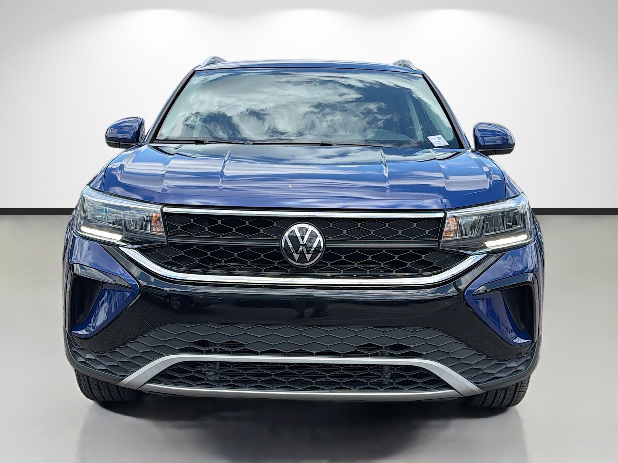 Used 2022 Volkswagen Taos SE image 8