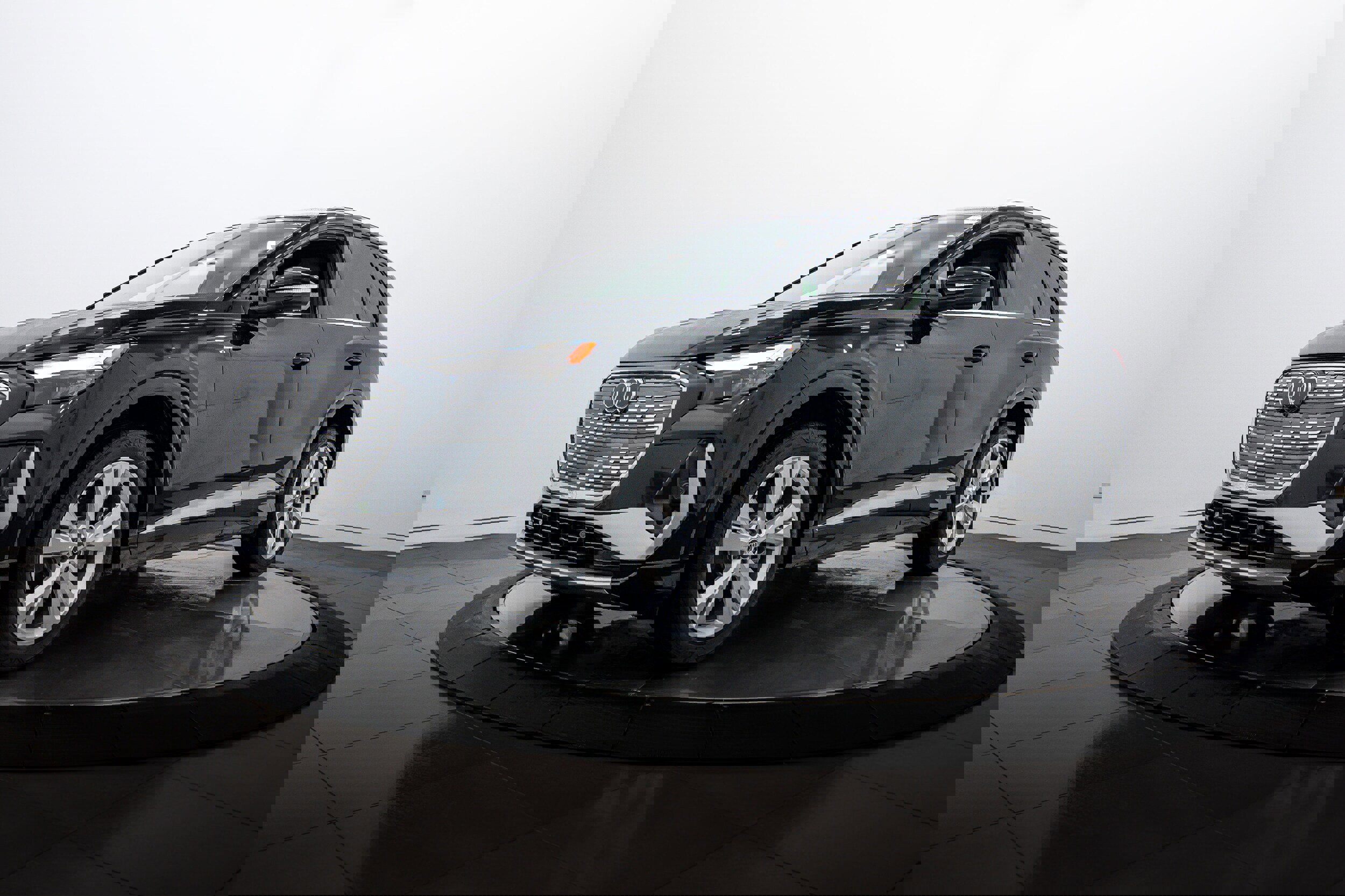 Certified 2023 Audi Q4 e-tron Premium Plus image 6