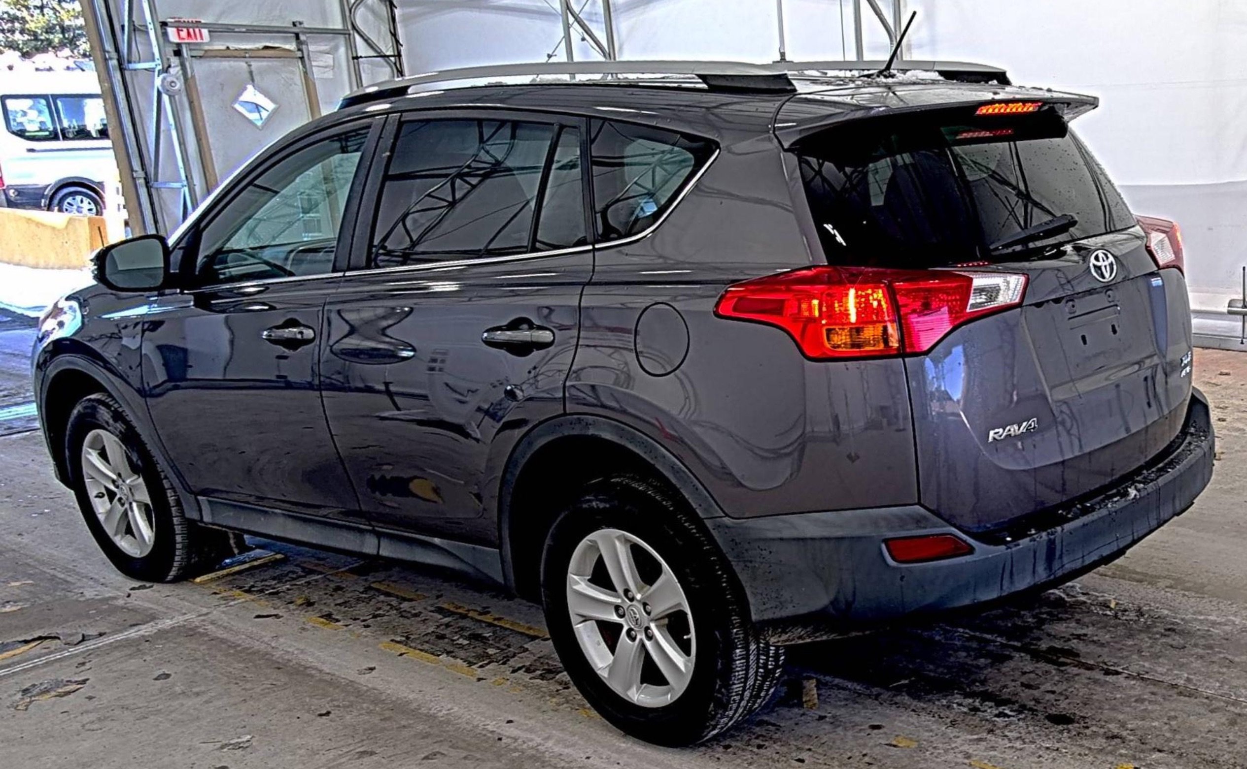 Used 2014 Toyota RAV4 XLE image 5
