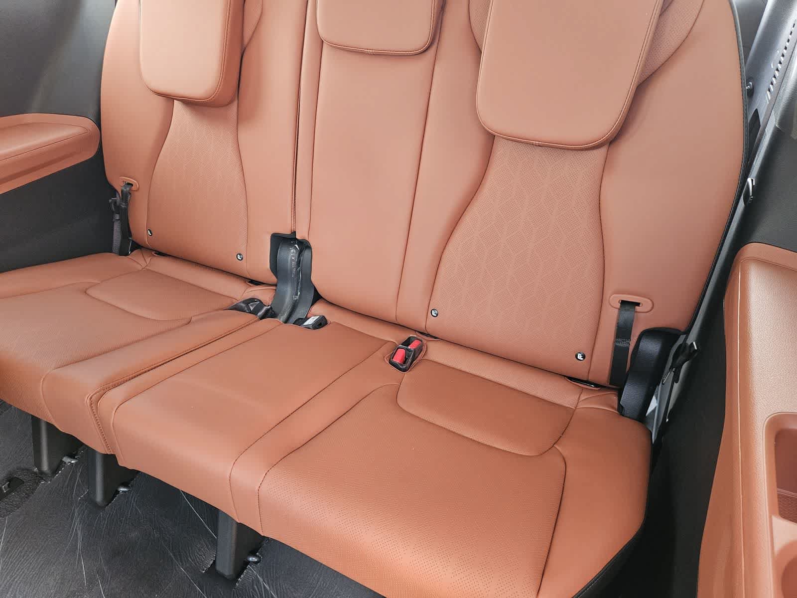 New 2027 Kia Carnival SX w/ Dark Edition Package FWD image 19
