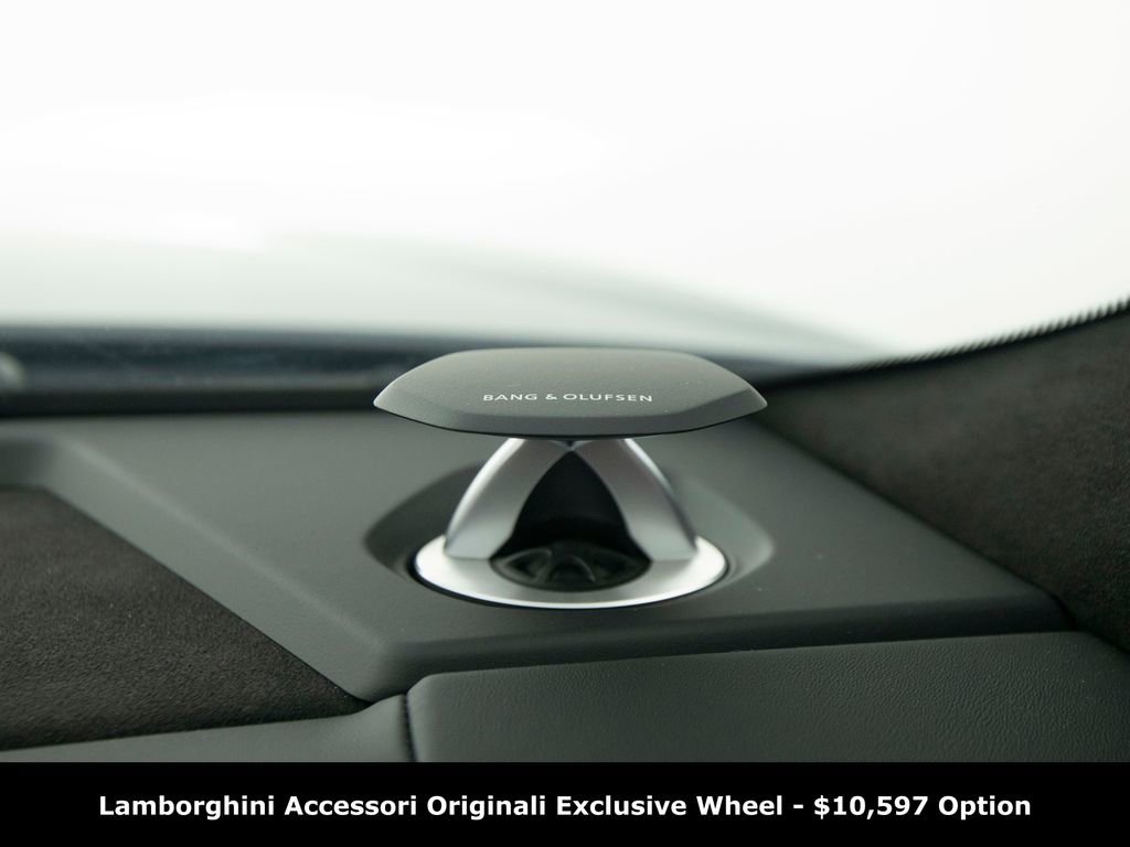 Used 2024 Lamborghini Urus S AWD/4WD image 36