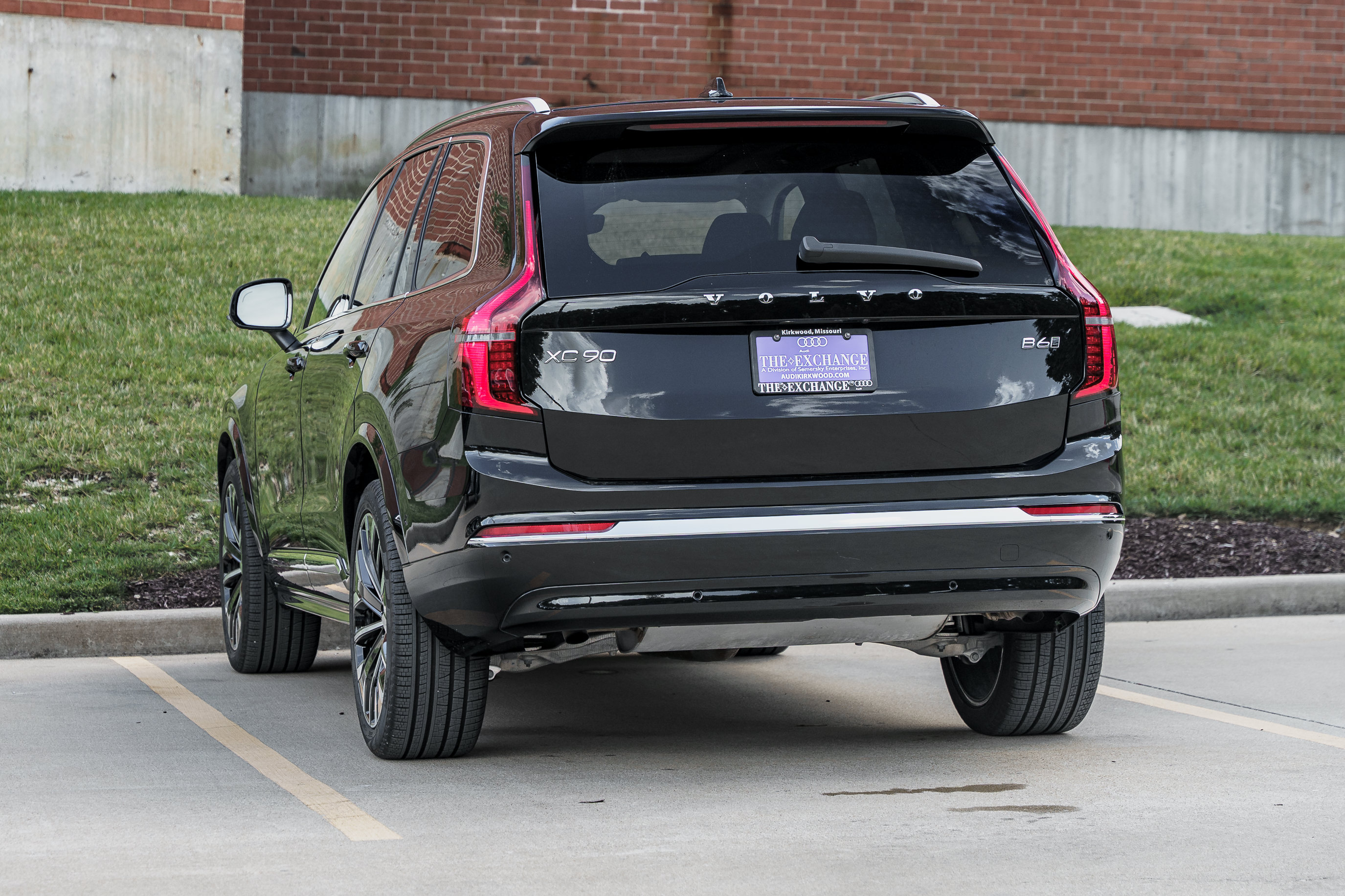 Used 2026 Volvo XC90 B6 Ultra AWD/4WD image 5