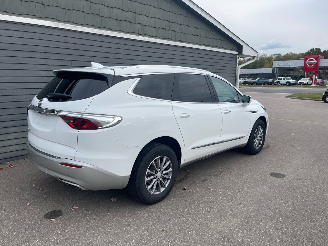 Used 2022 Buick Enclave Premium image 5