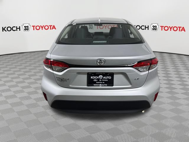 Certified 2025 Toyota Corolla LE FWD image 7