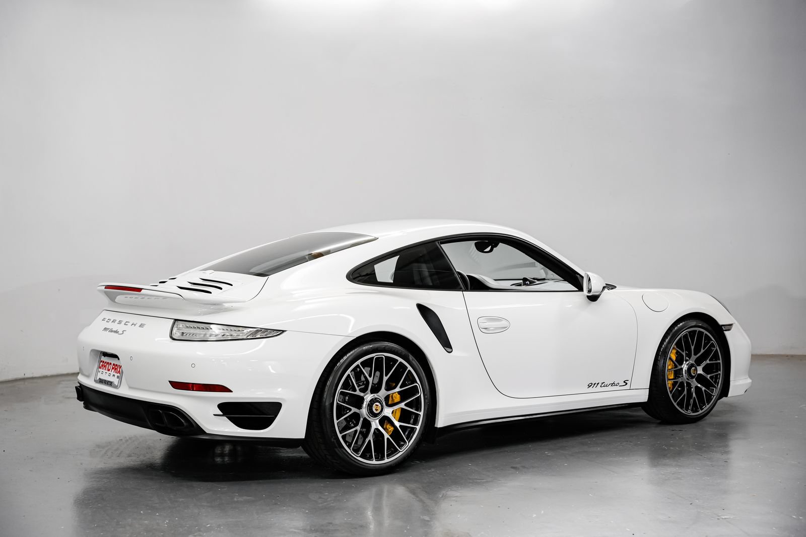Used 2014 Porsche 911 Turbo S AWD/4WD image 3