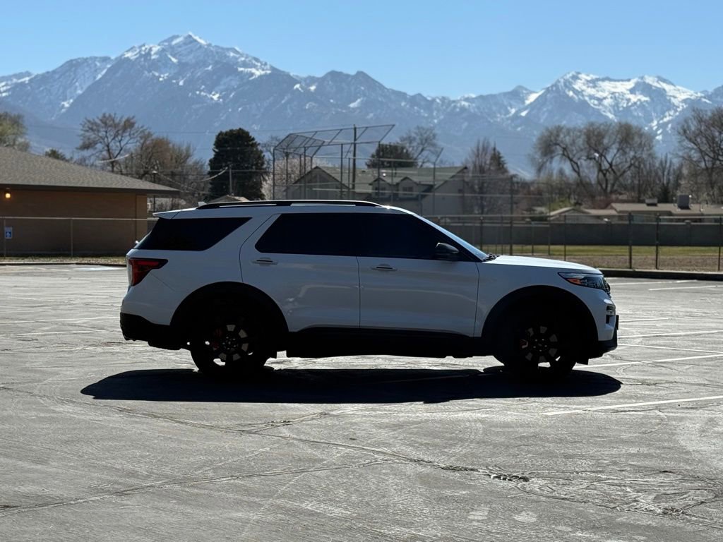 Used 2023 Ford Explorer ST w/ Equipment Group 401A image 4
