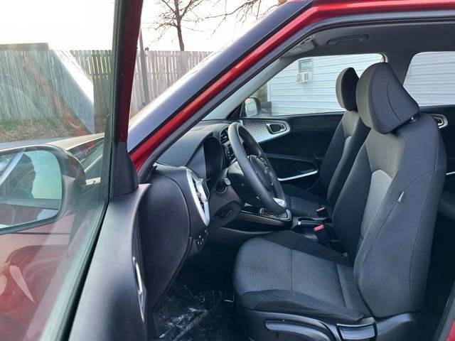 Used 2022 Kia Soul LX w/ Technology Package image 13