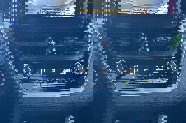 Certified 2023 Toyota Corolla Cross LE w/ Moonroof Package image 26