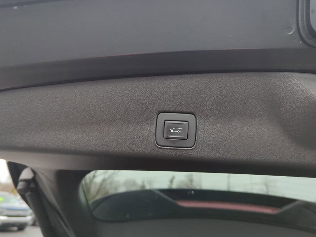 Certified 2023 Chevrolet TrailBlazer RS w/ Sun and Liftgate Package image 12