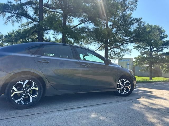 Used 2019 Kia Forte LXS FWD image 12