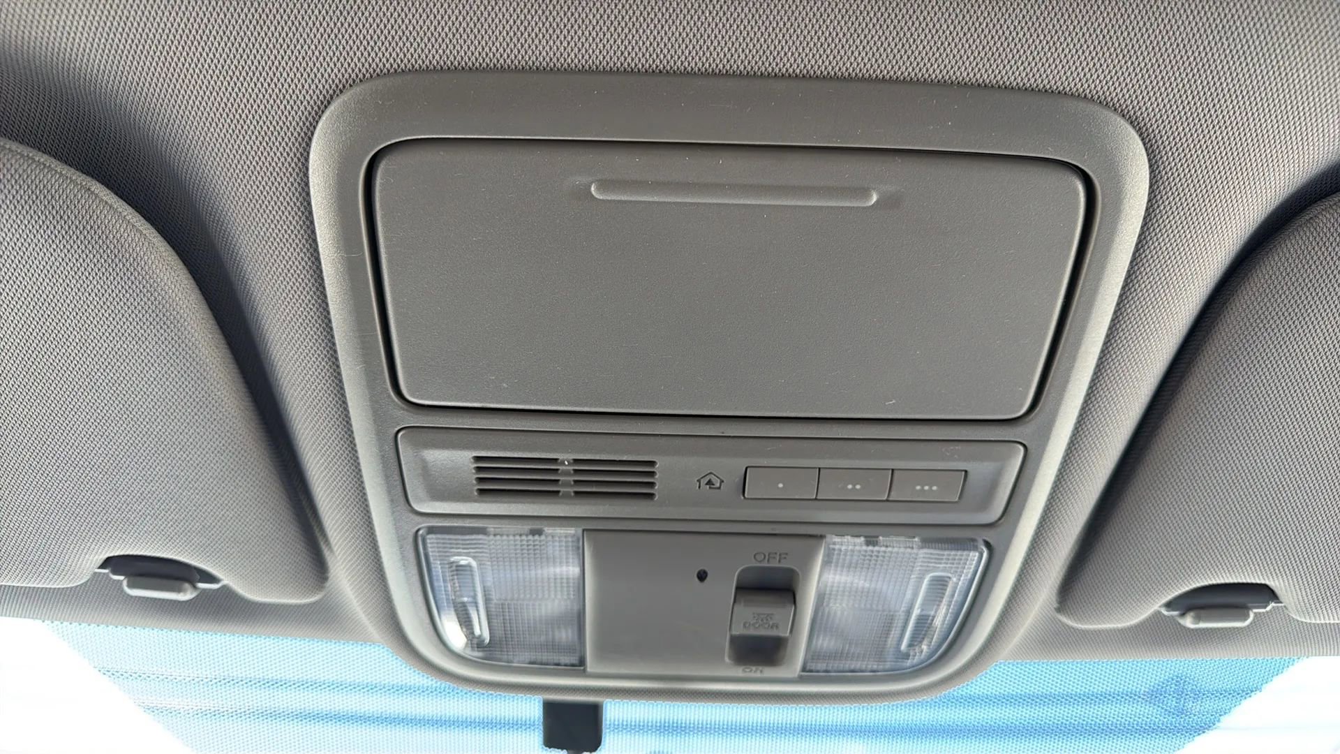 Used 2016 Honda Odyssey SE image 22