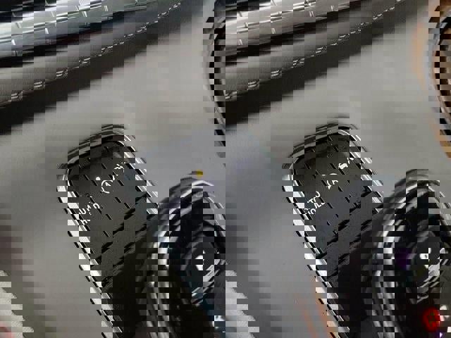 Certified 2024 Cadillac Escalade Premium Luxury Platinum image 23