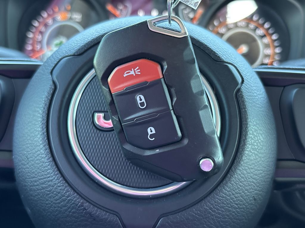 Used 2025 Jeep Wrangler Sport image 42