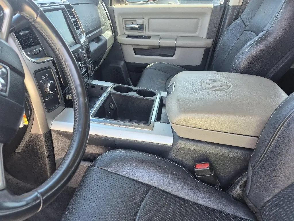 Used 2018 RAM 2500 Laramie w/ Sport Appearance Group AWD/4WD image 17