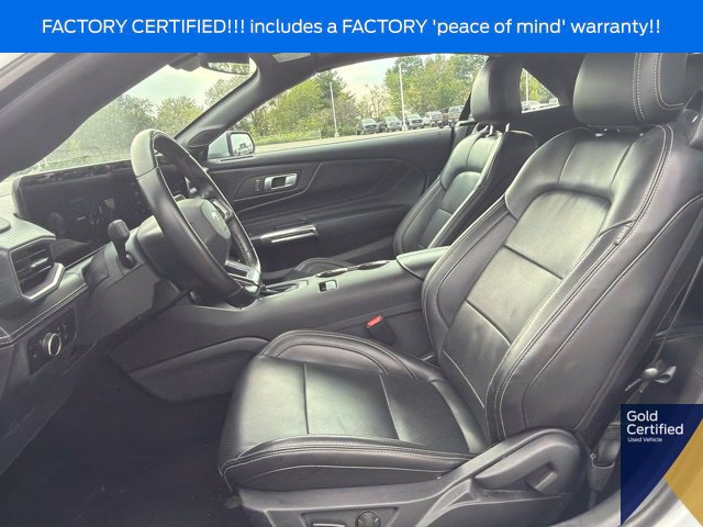 Used 2025 Ford Mustang Premium RWD image 27