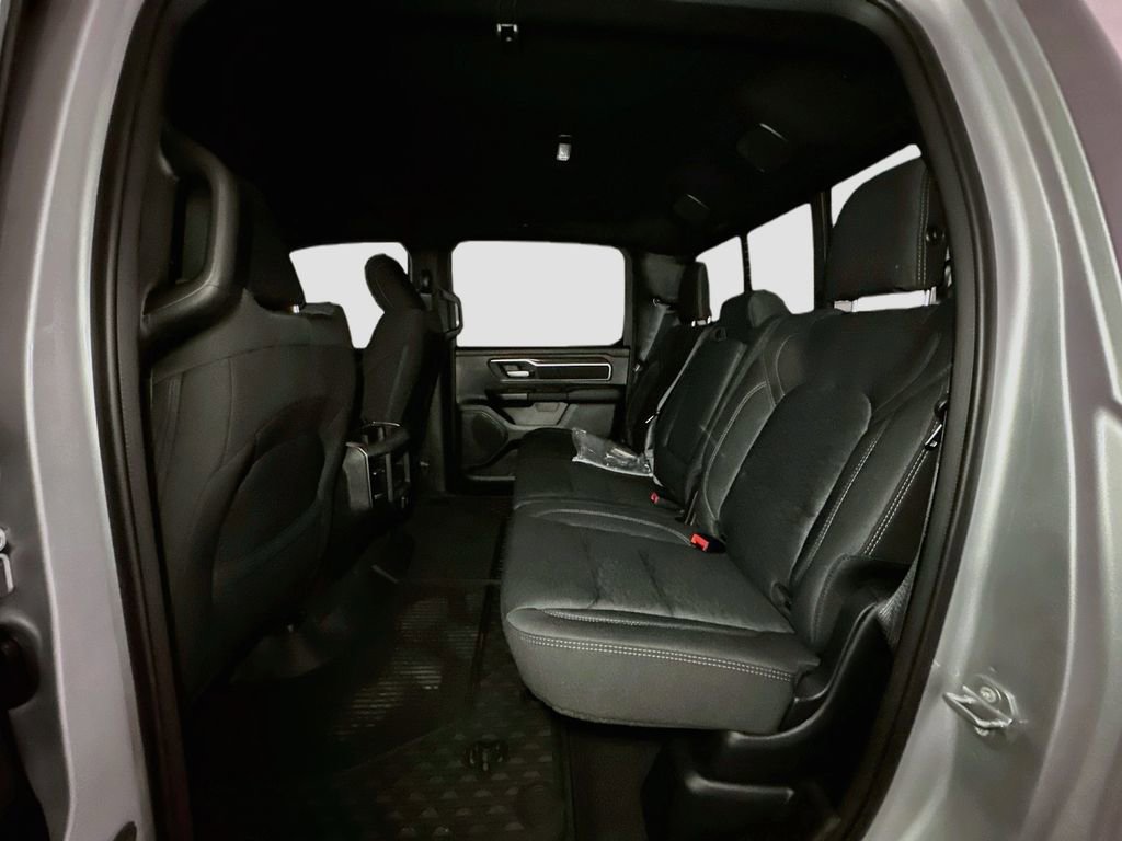 New 2026 RAM 1500 4x4 Crew Cab image 30
