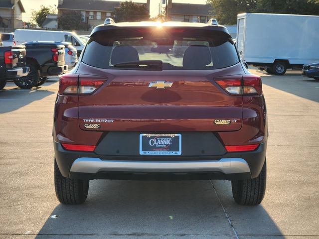 Used 2025 Chevrolet TrailBlazer LT w/ Driver Confidence Package FWD image 7