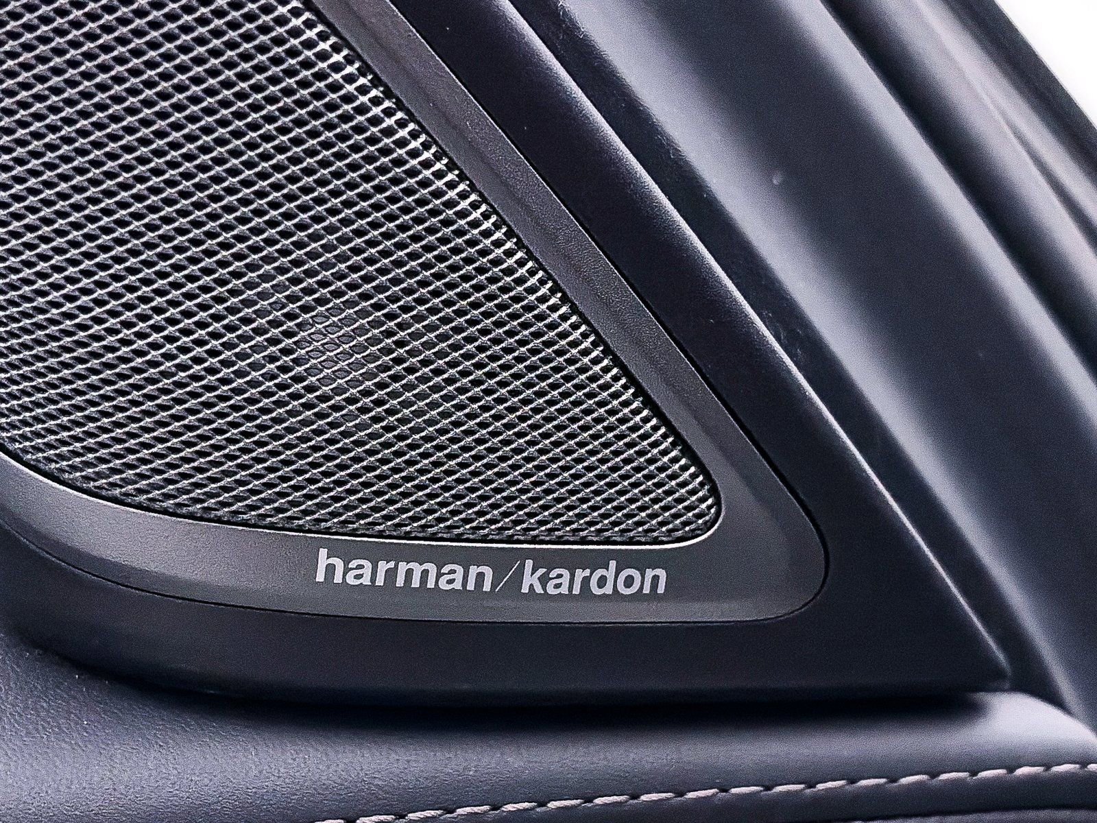 Used 2022 BMW 750i xDrive w/ Luxury Rear Seating Package image 6