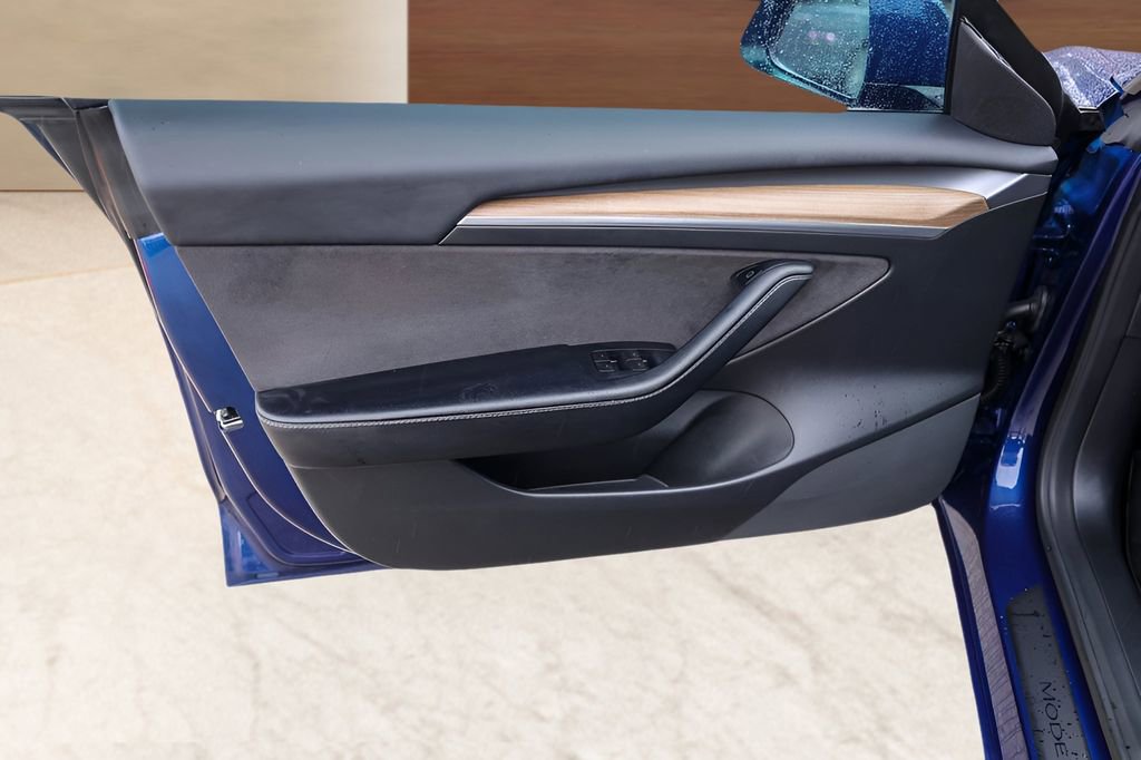 Used 2022 Tesla Model 3 Long Range image 11