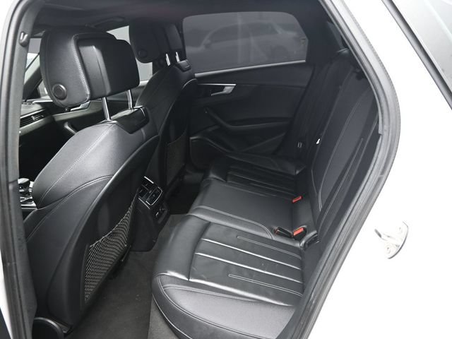 Used 2022 Audi A4 2.0T Premium Plus AWD/4WD image 11