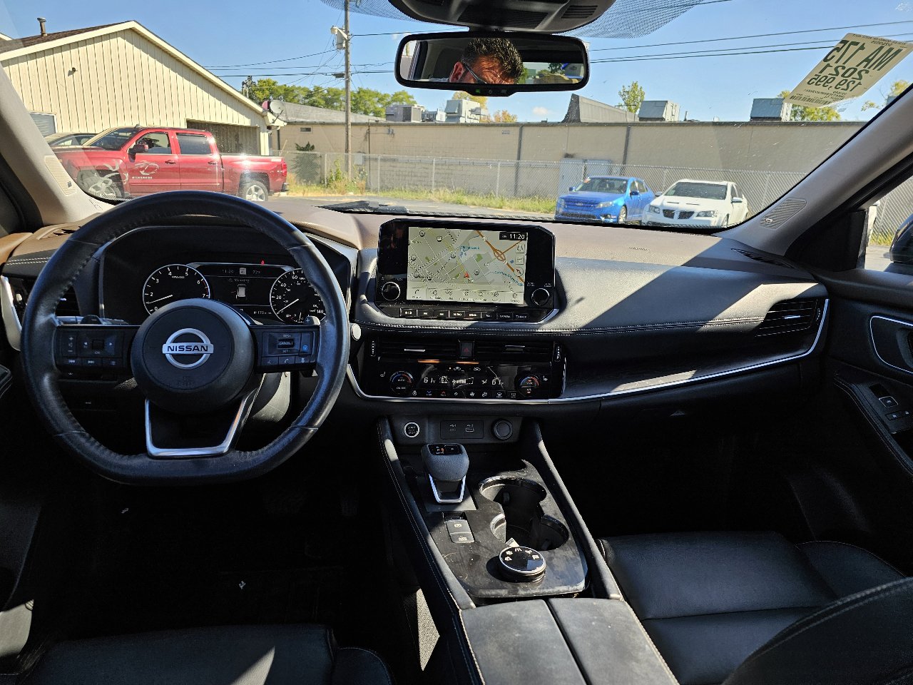 Used 2021 Nissan Rogue SL w/ Premium Package image 3