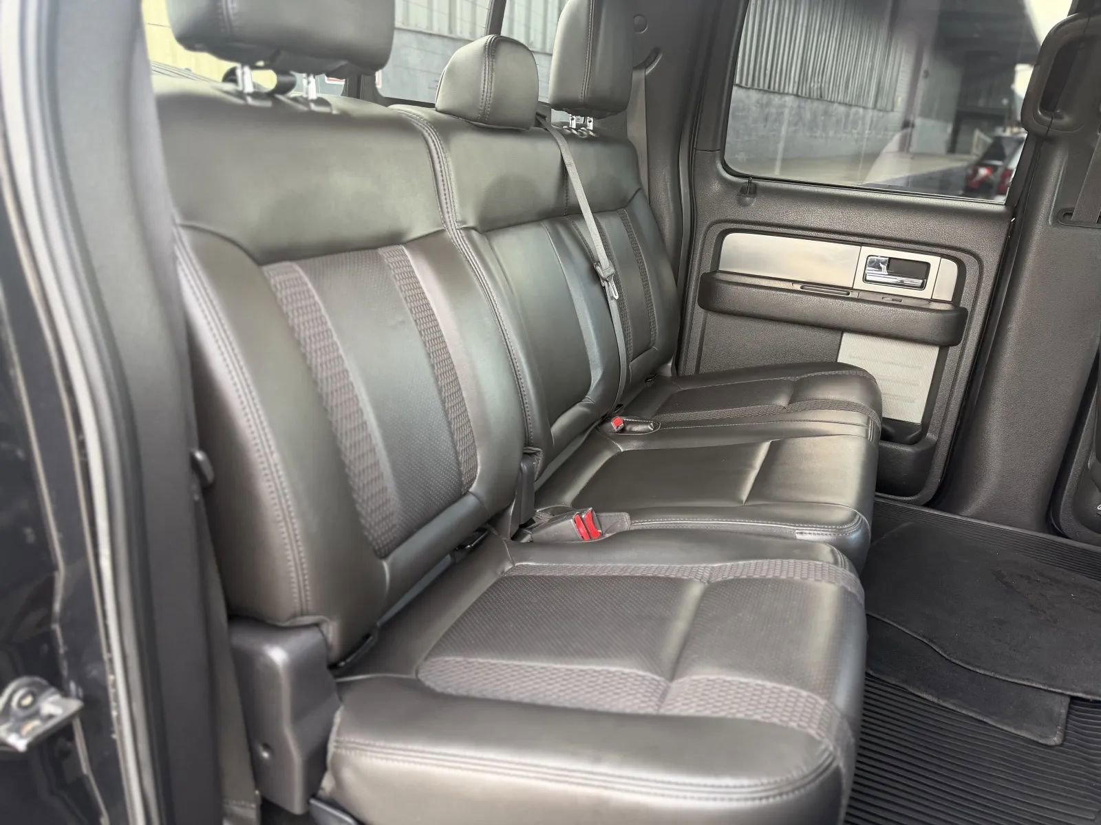 Used 2014 Ford F150 Raptor w/ Equipment Group 801A Luxury image 18