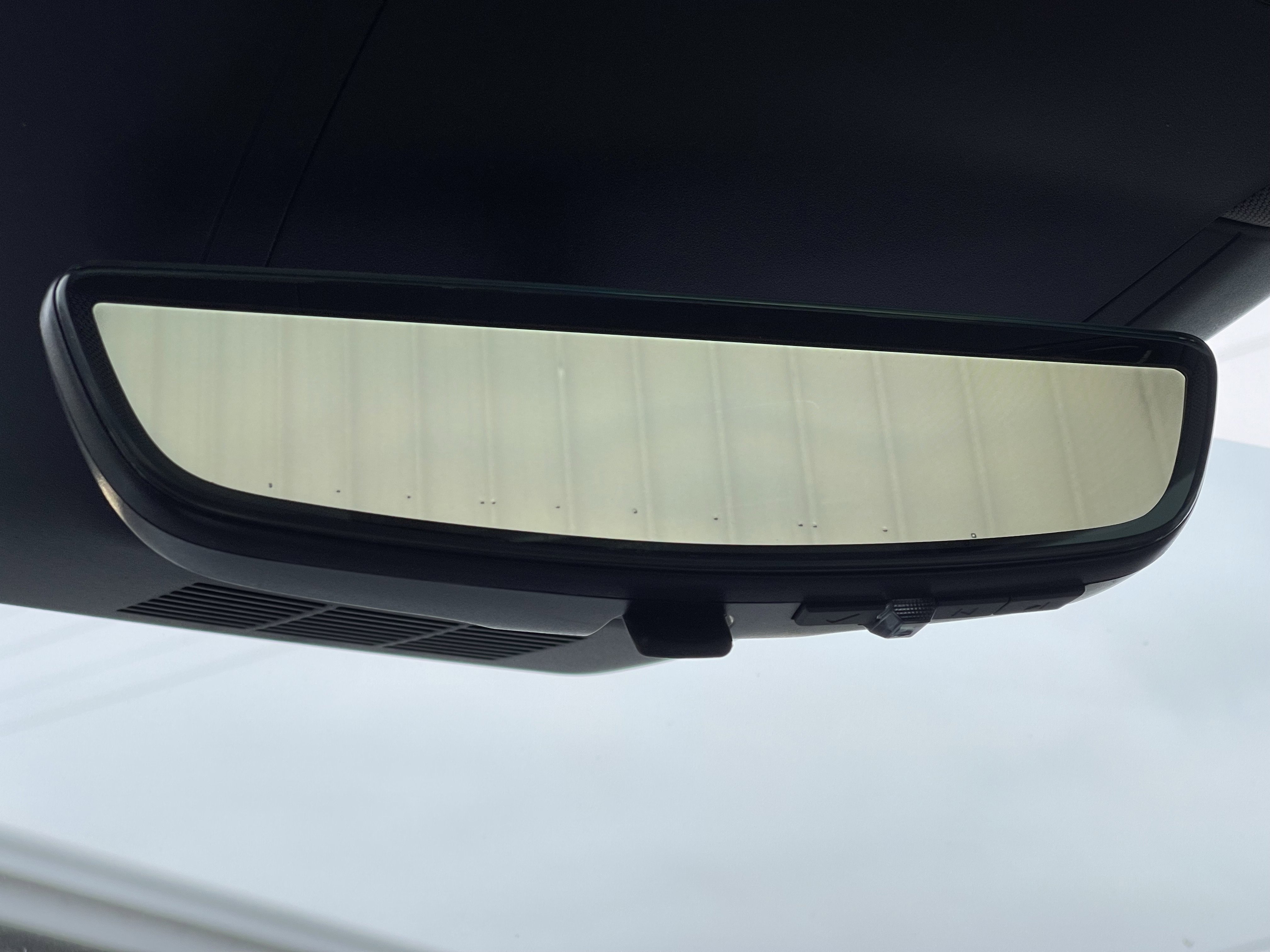 New 2026 Cadillac Escalade IQ Luxury 1 w/ LPO, Radiant Package image 10