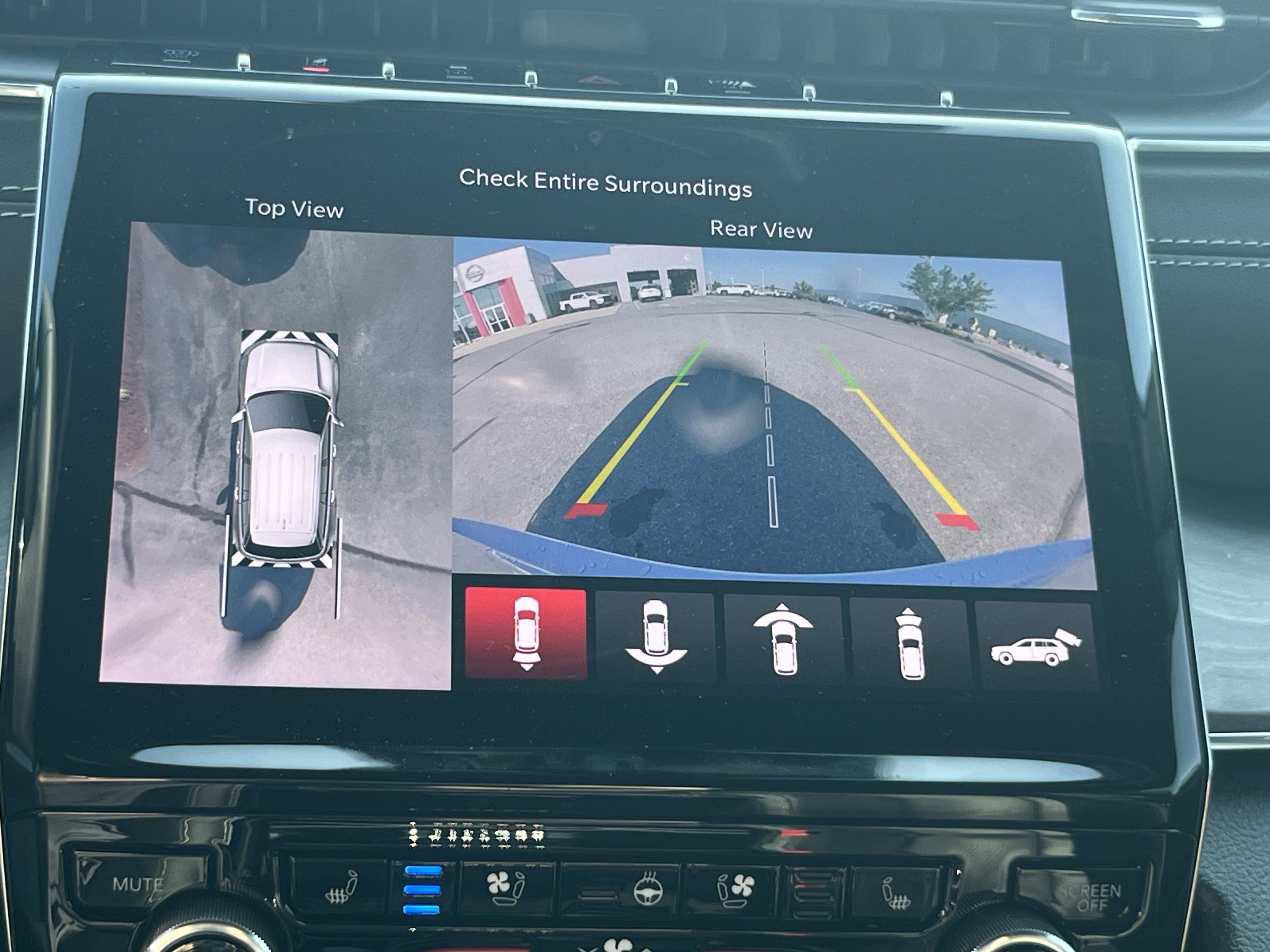 Used 2024 Jeep Grand Cherokee Overland w/ Advanced Protech Group III image 29