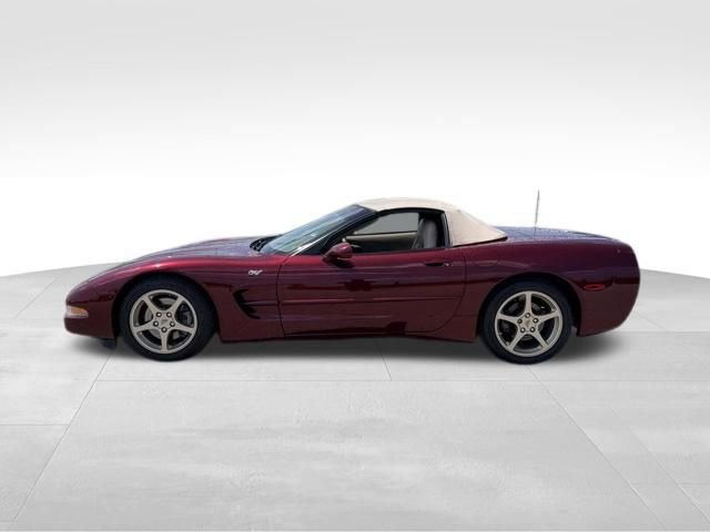 Used 2003 Chevrolet Corvette Convertible w/ Preferred Equipment Group1 RWD video 2