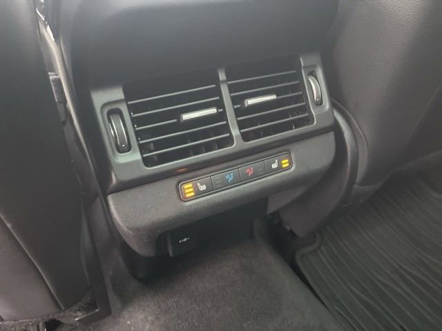 Used 2022 Land Rover Range Rover Evoque R-Dynamic SE image 32