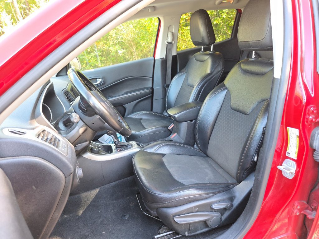 Used 2020 Jeep Compass Latitude AWD/4WD image 11